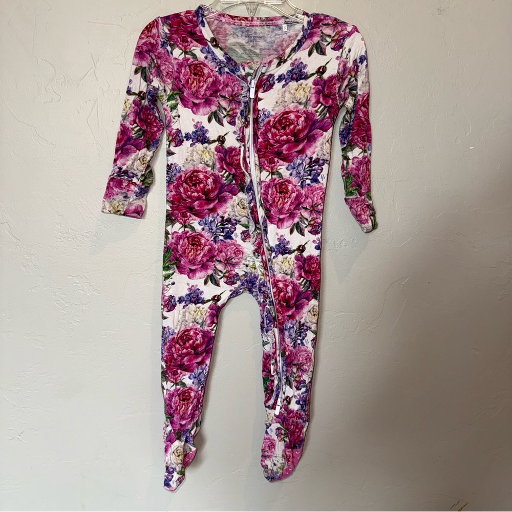Posh Peanut Bella 18-24m Footed Pajamas, PLAY